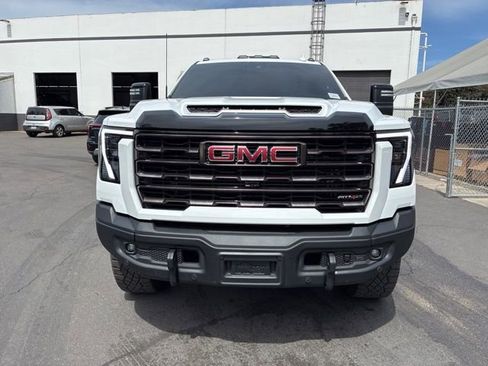 Used 2025 GMC Sierra 2500 AT4X w/ AT4X AEV Edition image 2