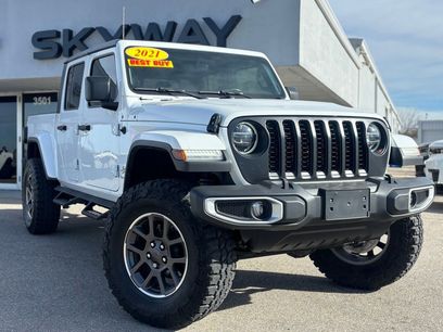 Used 2021 Jeep Gladiator Overland w/ Popular Equipment Package