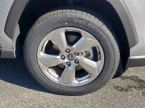 Certified 2021 Toyota RAV4 Limited AWD/4WD image 10