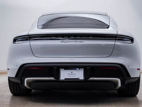 Used 2020 Porsche Taycan Turbo image 8