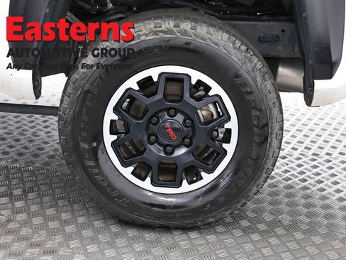 Used 2024 Toyota Tacoma TRD Off-Road AWD/4WD image 35
