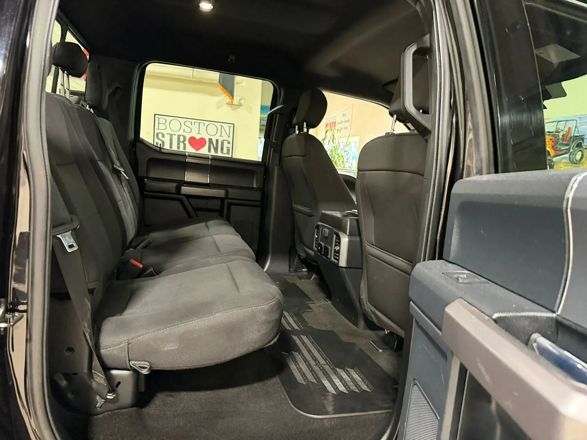 Used 2020 Ford F150 XLT w/ Equipment Group 302A Luxury AWD/4WD image 32