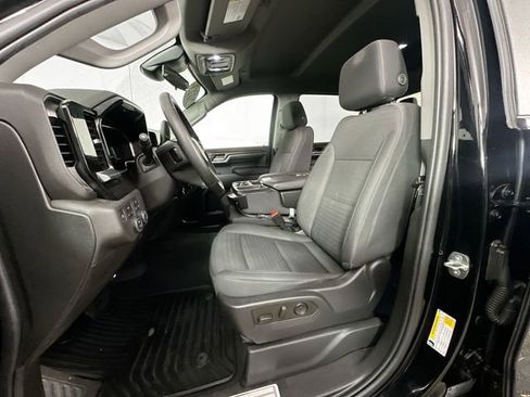 Used 2023 Chevrolet Silverado 1500 LT image 15