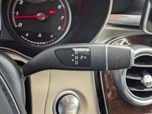 Used 2018 Mercedes-Benz GLC 300 image 12