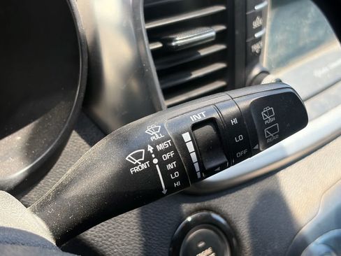 Used 2017 Kia Sorento EX FWD image 16