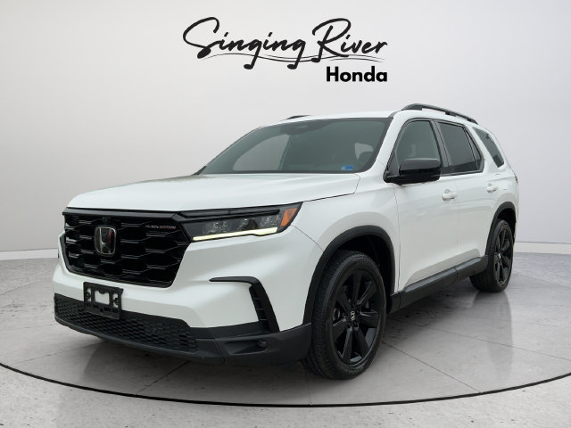Used 2025 Honda Pilot Black Edition image 3