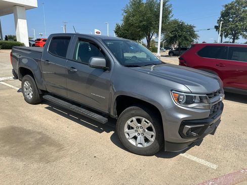 Used 2022 Chevrolet Colorado LT w/ LT Convenience Package RWD image 2