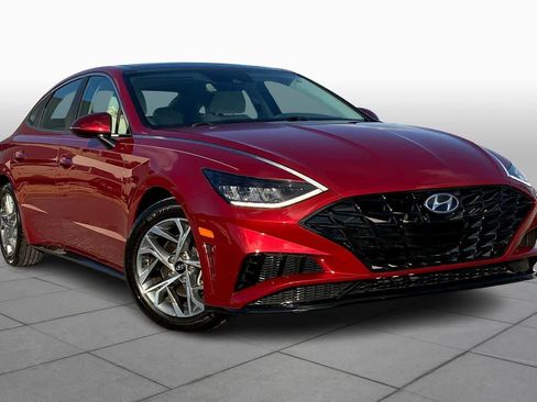 Used 2023 Hyundai Sonata SEL w/ Convenience Package image 2