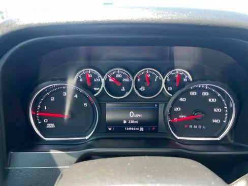 Used 2022 Chevrolet Silverado 2500 LT w/ Midnight Edition AWD/4WD image 8