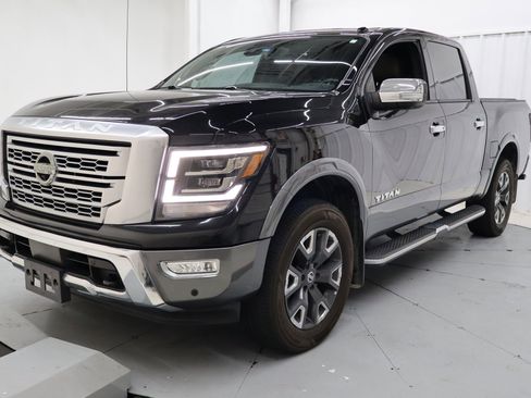 Used 2021 Nissan Titan Platinum Reserve w/ Moonroof Package image 6