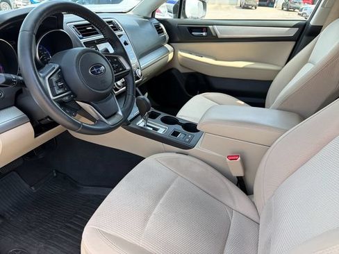 Used 2019 Subaru Outback 2.5i Premium AWD/4WD image 19