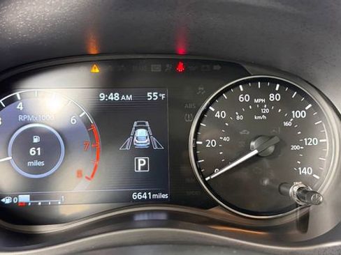 Certified 2024 Nissan Kicks SV FWD image 20