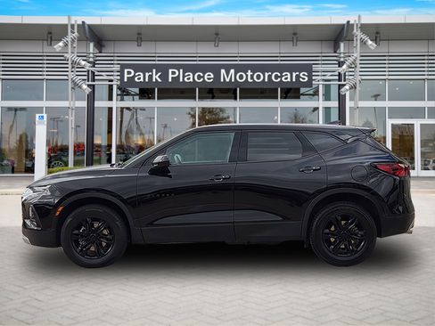 Used 2021 Chevrolet Blazer LT image 32