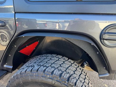 Used 2019 Jeep Wrangler Unlimited Rubicon image 17