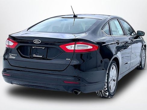 Used 2016 Ford Fusion SE image 5