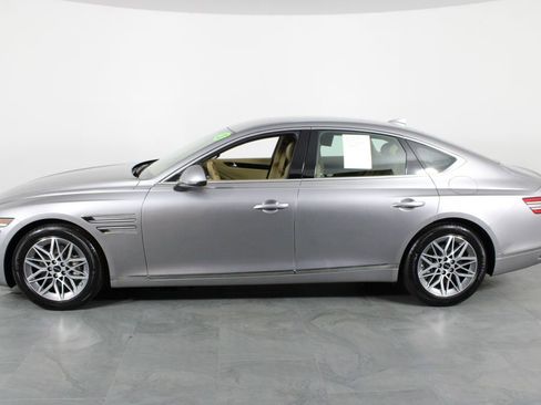 Used 2025 Genesis G80 2.5T image 9