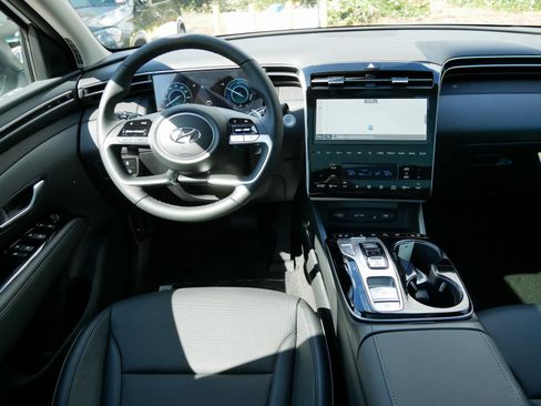 Certified 2024 Hyundai Tucson Limited image 8