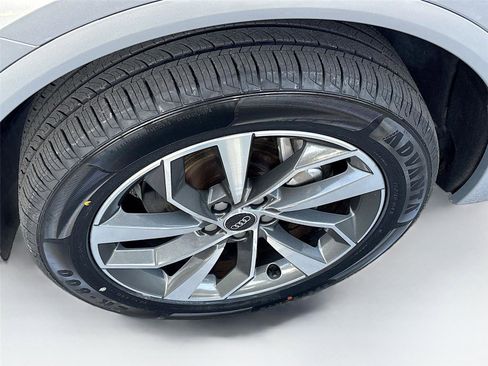 Used 2022 Audi Q5 2.0T Premium Plus image 35