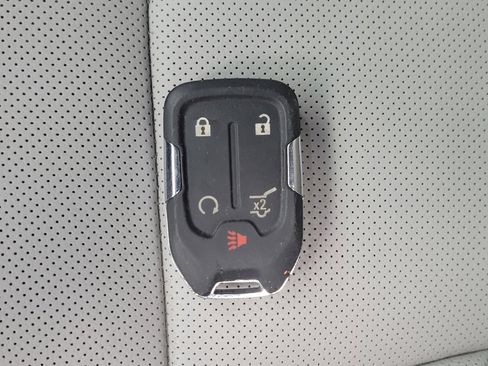 Used 2019 GMC Acadia SLT FWD image 32