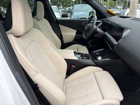 Used 2025 BMW X3 xDrive30i w/ Premium Package AWD/4WD image 33