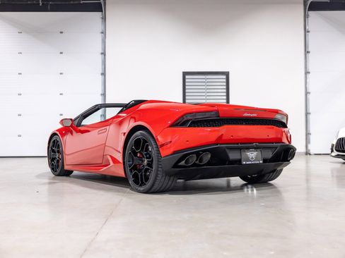 Used 2017 Lamborghini Huracan LP 610-4 image 6
