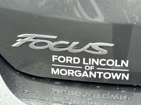 Used 2018 Ford Focus Titanium FWD image 35