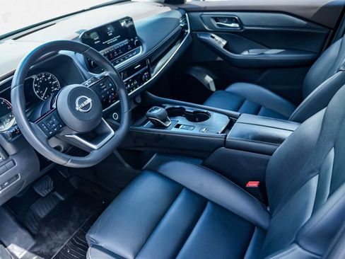 Used 2023 Nissan Rogue SL w/ SL Premium Package FWD image 9