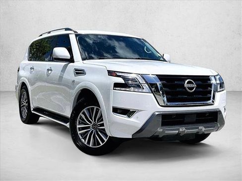 Used 2022 Nissan Armada SV w/ SV Appearance Package RWD image 12