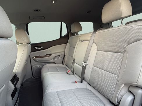 Used 2020 GMC Acadia SLE w/ LPO, Floor Liner Package FWD image 20