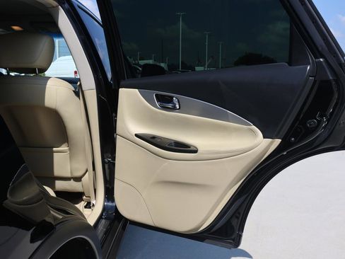 Used 2017 INFINITI QX50 2WD image 22