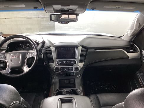 Used 2019 GMC Yukon XL SLT w/ Open Road Package AWD/4WD image 20