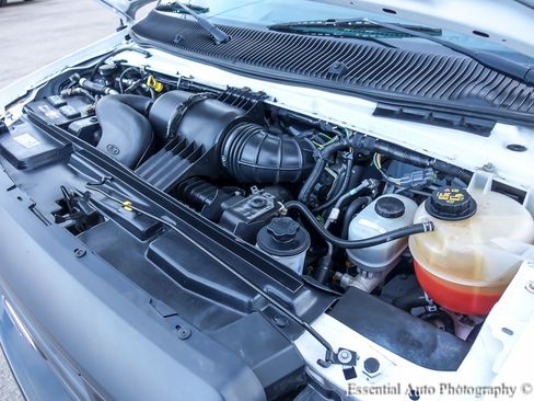 Used 2017 Ford E-350 and Econoline 350 Super Duty image 22