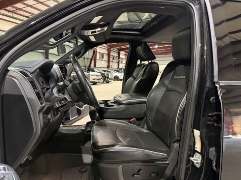 Used 2023 RAM 2500 Laramie w/ Night Edition AWD/4WD image 14