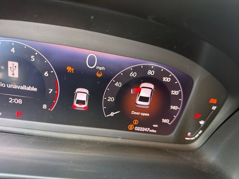 Used 2025 Honda Accord SE image 11