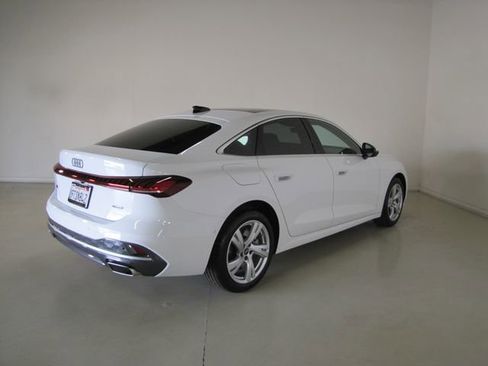 Used 2025 Audi A5 2.0T Premium image 24