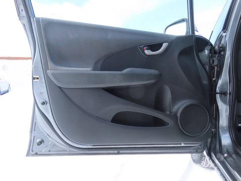 Used 2013 Honda Fit image 33