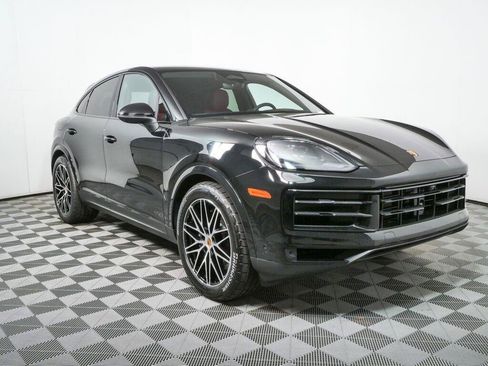 New 2026 Porsche Cayenne Coupe AWD/4WD image 28