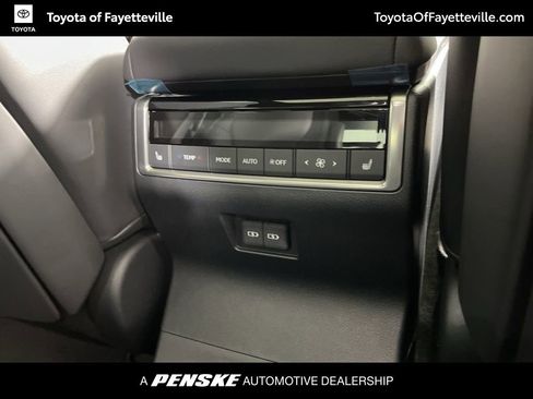 Used 2025 Lexus GX 550 w/ Accessory Package (Z1) image 10