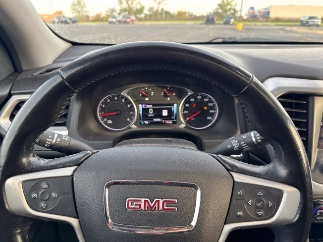 Used 2017 GMC Acadia SLT FWD image 10