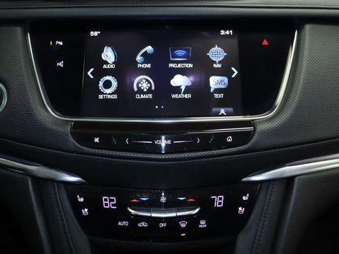 Used 2017 Cadillac XT5 Premium Luxury w/ Driver Assist Package AWD/4WD image 23