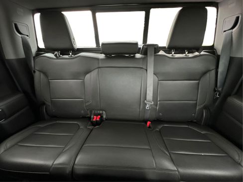 Used 2019 Chevrolet Silverado 1500 LTZ AWD/4WD image 19