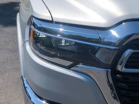 New 2026 RAM 1500 4x4 Crew Cab image 10