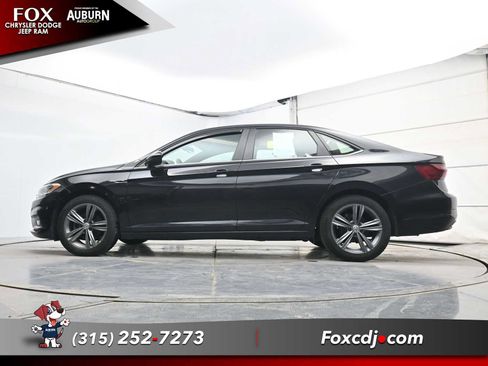 Used 2020 Volkswagen Jetta R-Line w/ R-Line Cold Weather Package image 20