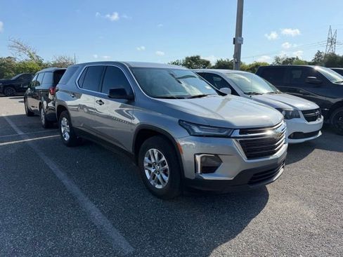 Used 2023 Chevrolet Traverse LS FWD image 7