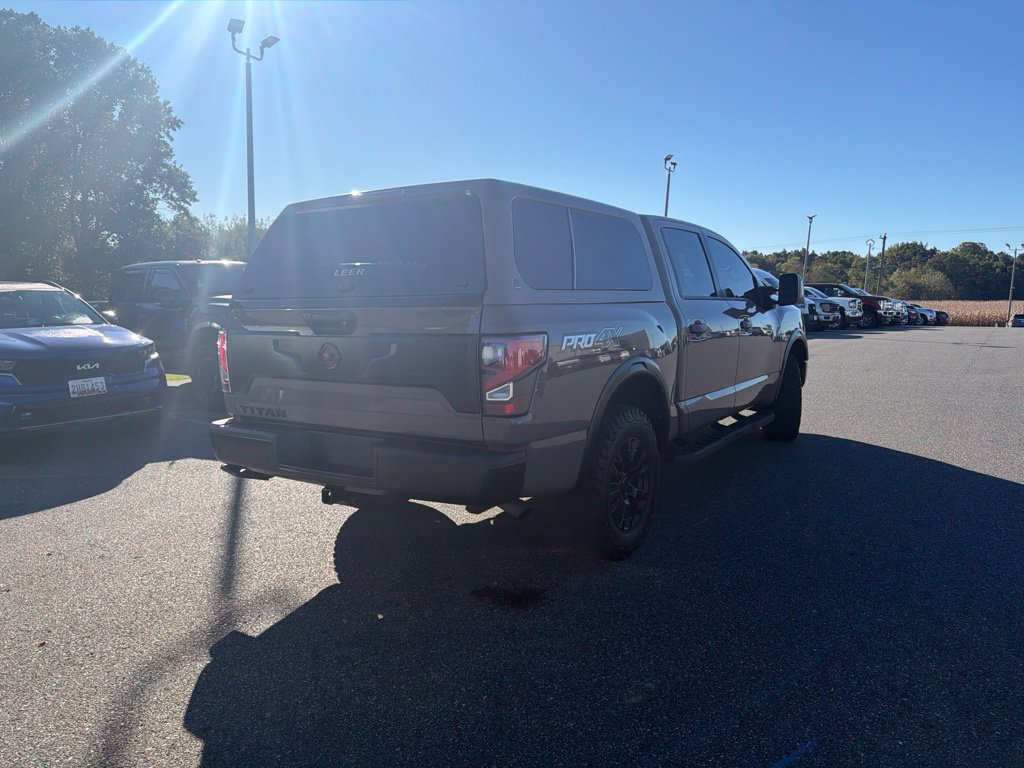 Used 2024 Nissan Titan PRO-4X w/ Pro-4x Convenience Package AWD/4WD image 10