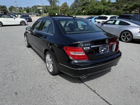 Used 2013 Mercedes-Benz C 300 4MATIC Sedan image 8