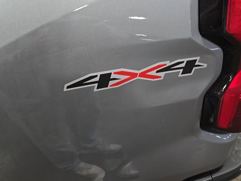 New 2026 Chevrolet Colorado W/T image 8