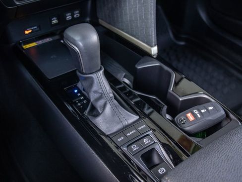 Used 2025 Toyota Camry XLE w/ Premium Plus Package image 18