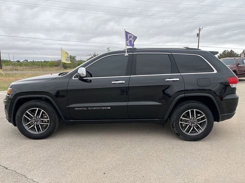 Used 2022 Jeep Grand Cherokee Limited RWD image 2