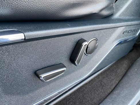 Used 2021 Ford F150 Lariat w/ Equipment Group 502A High image 12